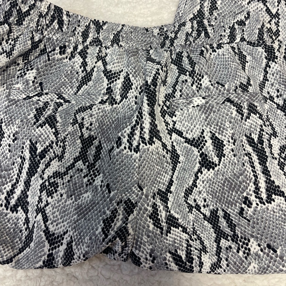Express Women’s Snakeskin Joggers - Picture 6 of 6